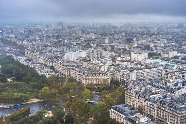 Quels sont les avantages de louer une maison de vacances en Provence avec des cours de cuisine et des randonnées guidées?